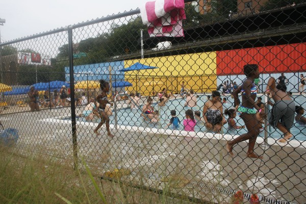 Pop-up pool in Brooklyn Bridge Park